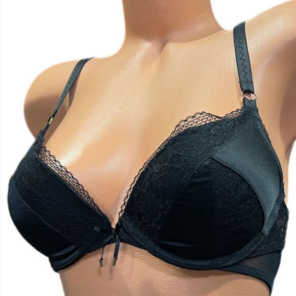 Victoria’s Secret Very sexy Strappy back Push up Padded Satiny bra black 32C - Picture 4 of 4